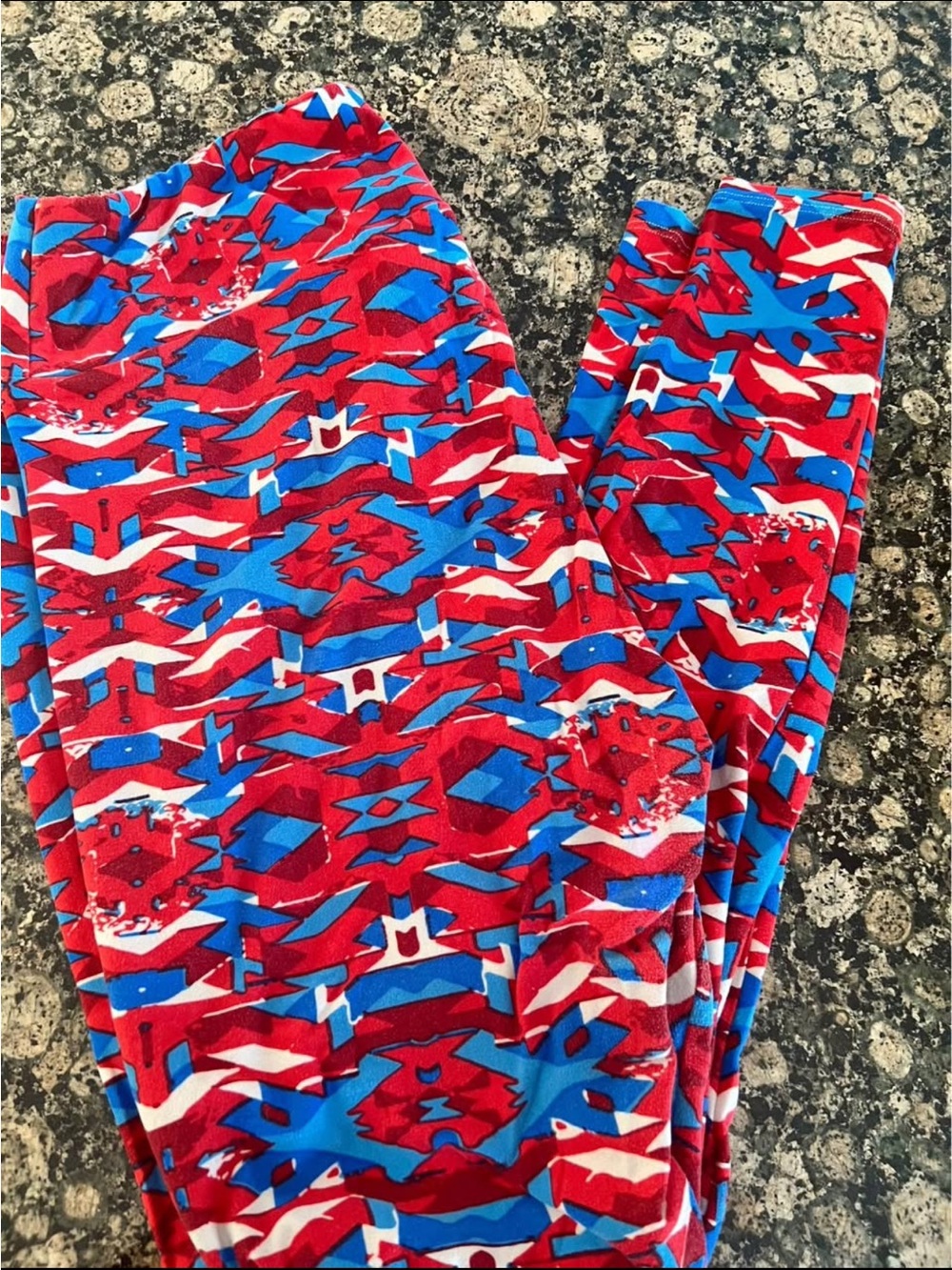 LuLaRoe Red,‎ Blue & White Geometric Leggings